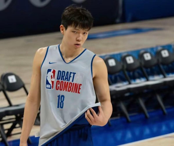 A策略 外媒：篮网总经理观看了杨瀚森在洛杉矶进行的Pro Day试训