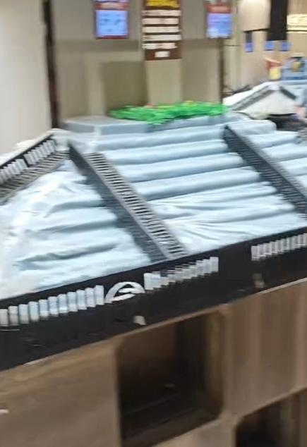 台风天广东人最后的倔强 超市只剩辣椒无人问津
