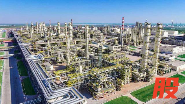 产能优势与成本壁垒构筑护城河 宝丰能源上半年有息负债率降至38.34%